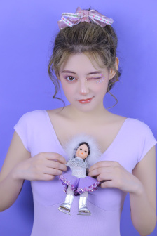 美女裸体无遮挡奶头免费图片害羞